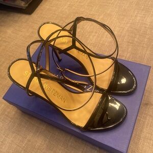 STUART WEITZMAN PATENT HEELS